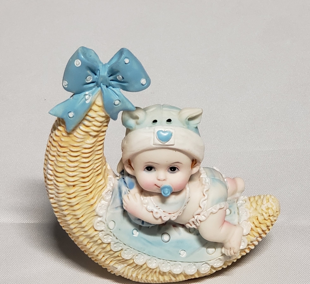 New born souvenir for a mom to be or for a couple